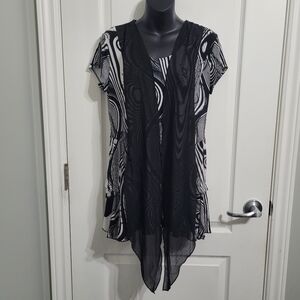 💲2️⃣ Bali Black & White Layered Swirl Tunic Top Sz Med